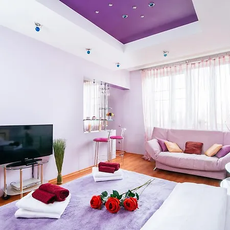 Apartment On Ploshad Pobedi