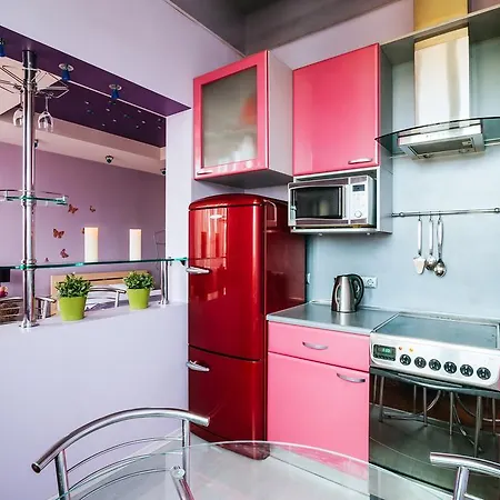 Apartment On Ploshad Pobedi
