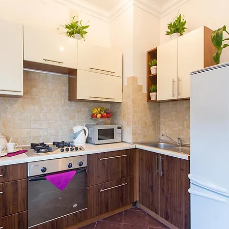 Apartment On Ploshad Pobedi *