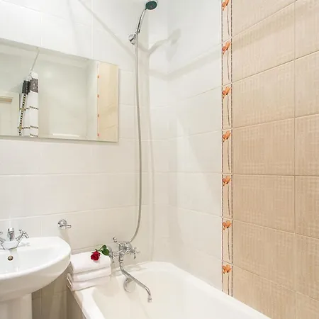 Apartment On Ploshad Pobedi